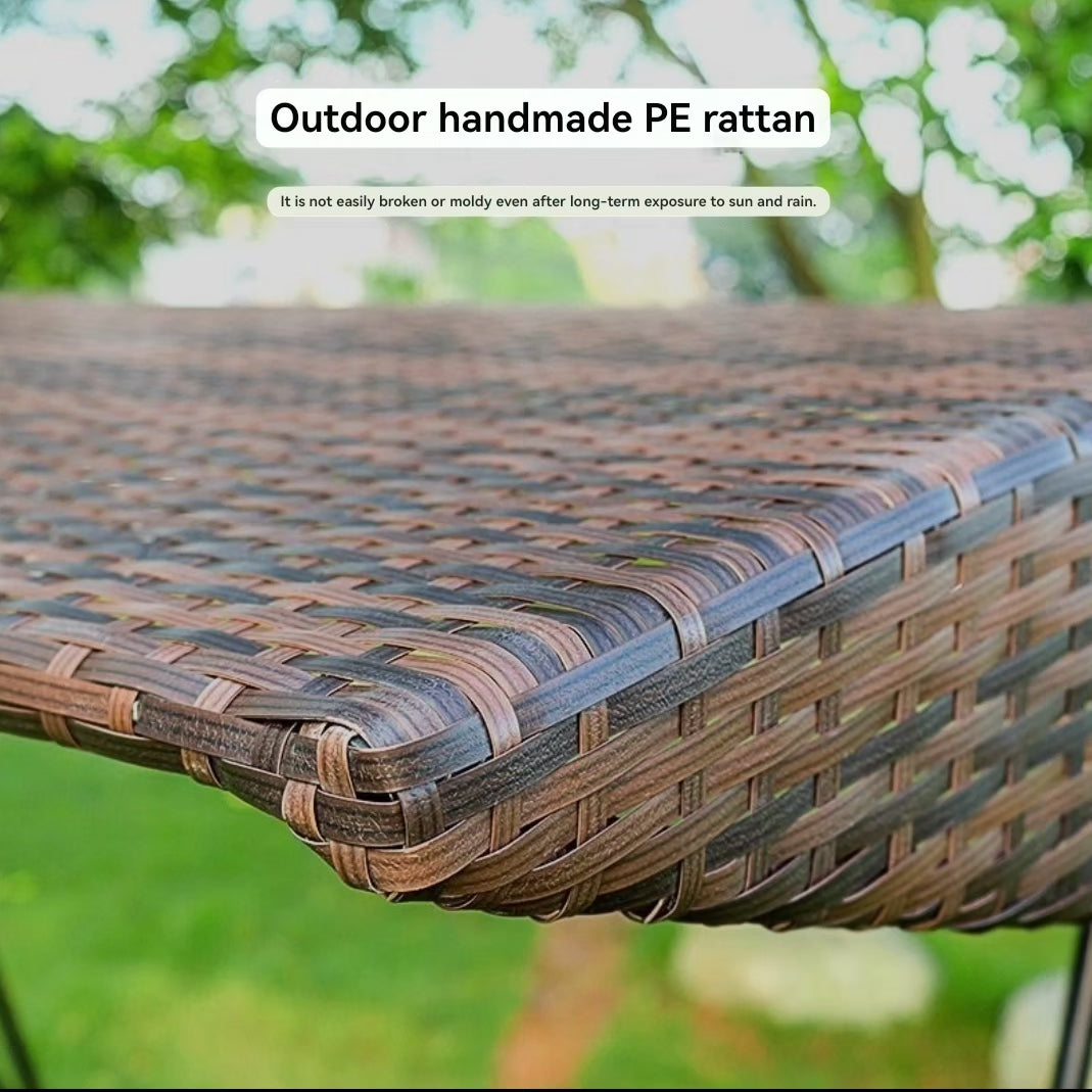 Outdoor swing